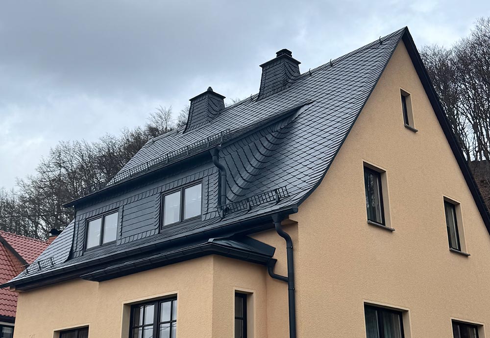 Naturschiefer Rathscheck Monomentum Altdeutsch / eingebundene Wangenkehlen